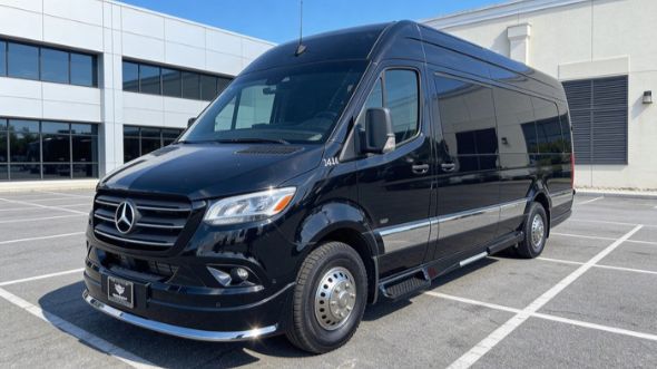 10 passenger sprinter van mobile