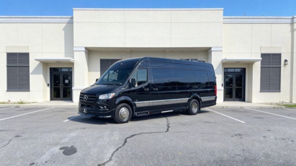 15 passenger sprinter van mobile