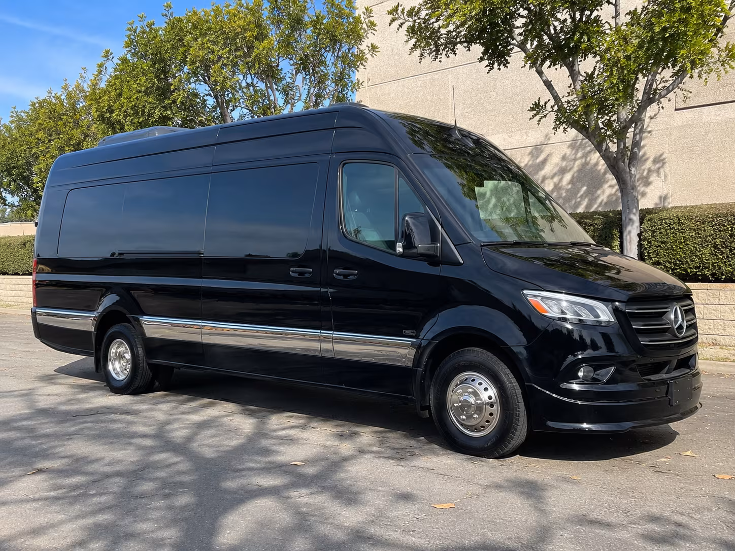 15 passenger sprinter van